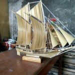 Miniatur Kapal pinisi dari bambu